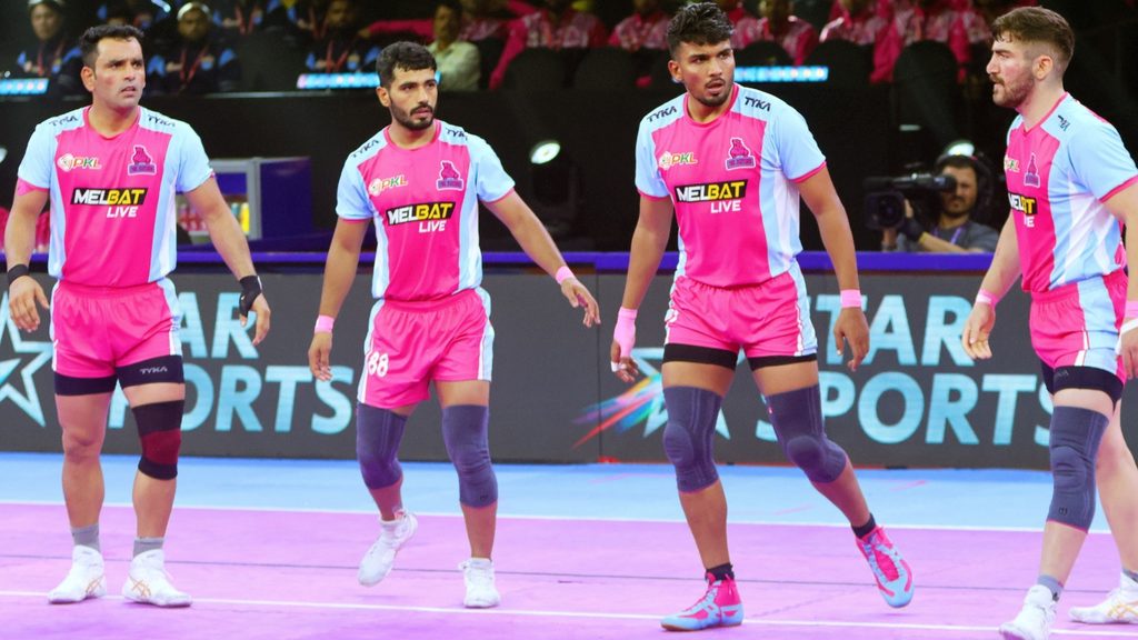 Arjun Deshwal stars as Jaipur Pink Panthers clinch thrilling win against Bengal Warriorz  