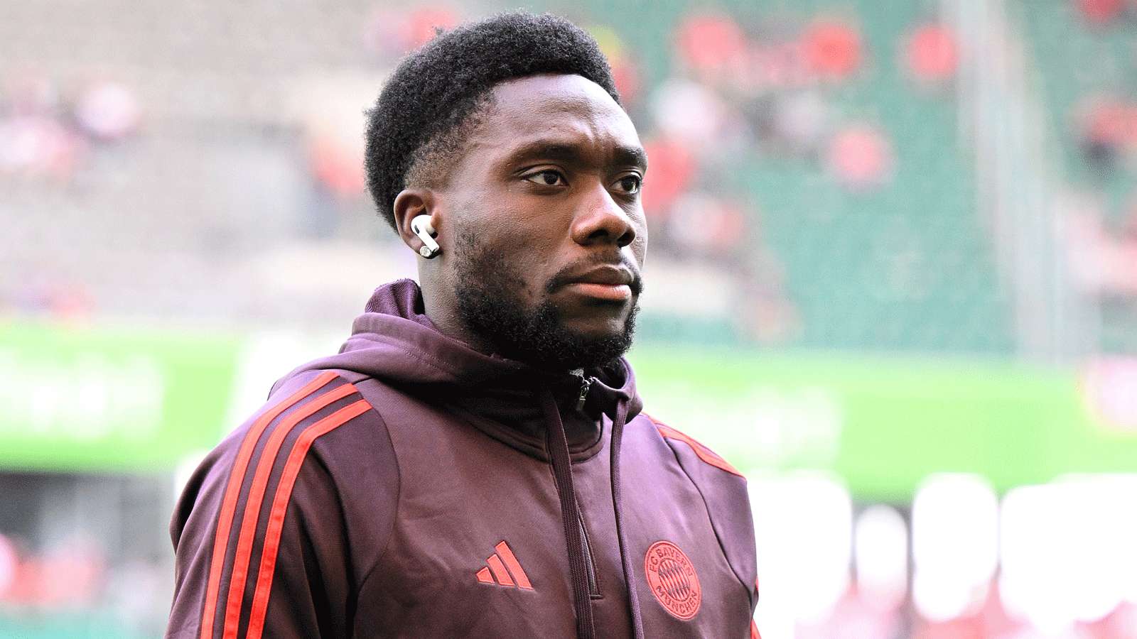 Sporting star 'hoping' for Man City transfer as he opens up on Guardiola chat  