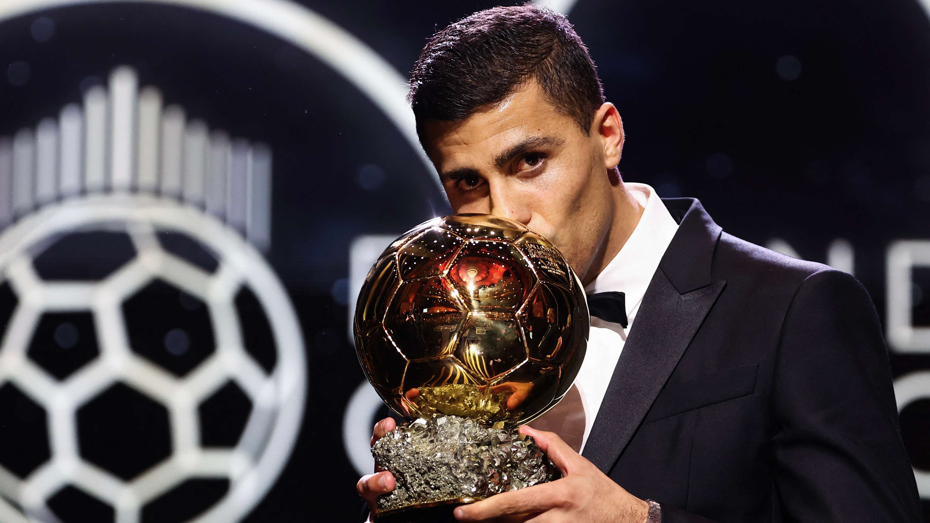 Man City hatch 'anti-Real Madrid plan' to keep Rodri  