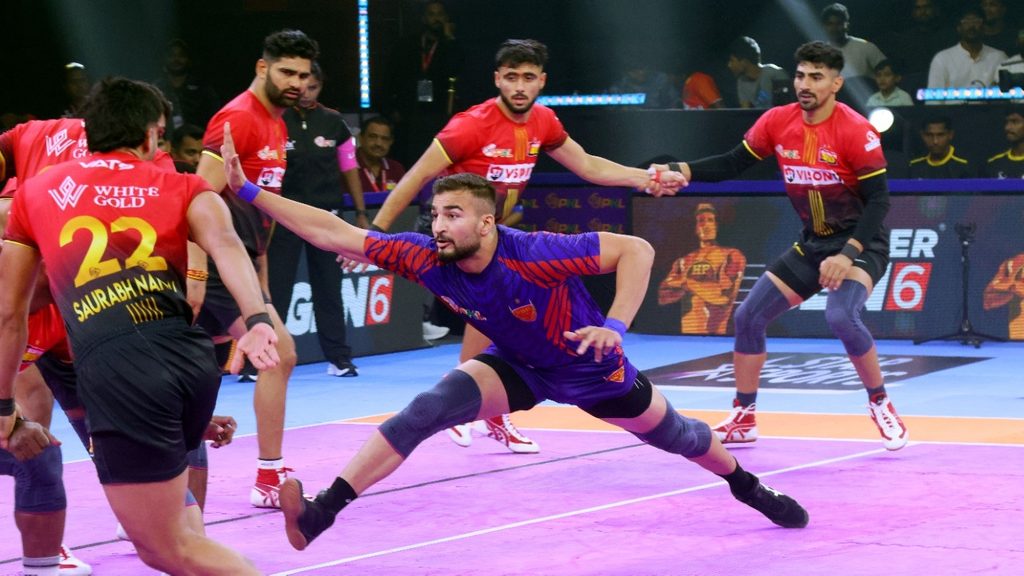 Dabang Delhi K. C. cross swords with Bengaluru Bulls in PKL Season 11  