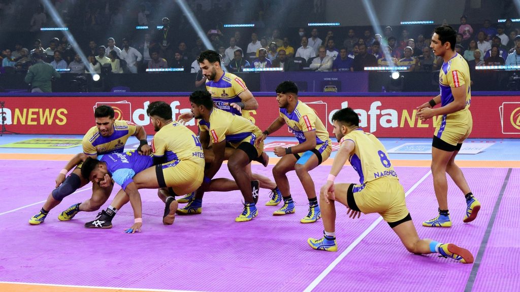 Defenders Nitesh Kumar, Moein Shafaghi, Amir Hossein Bastami and raider Vishal Chahal stand out for Tamil Thalaivas as they decimate Bengal Warriorz  