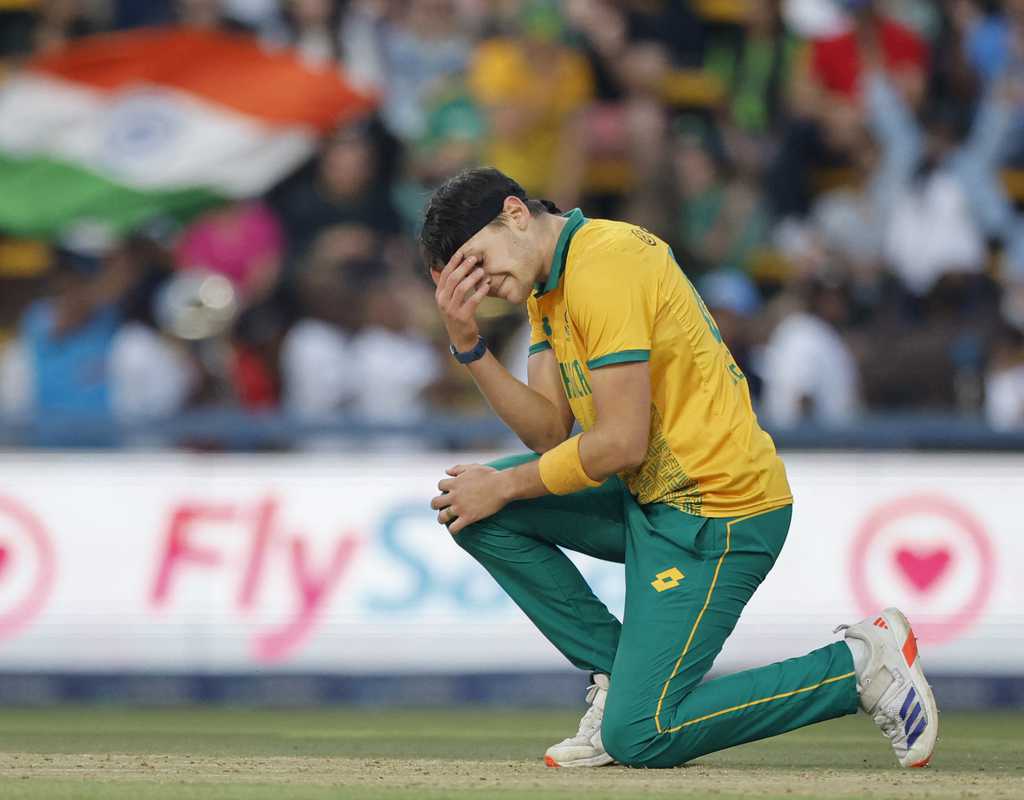 Coetzee handed demerit point for dissenting 'wide' call in Johannesburg T20I  