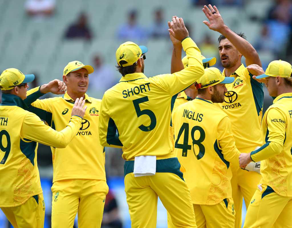 Naseem Shah drags Pakistan to 203  