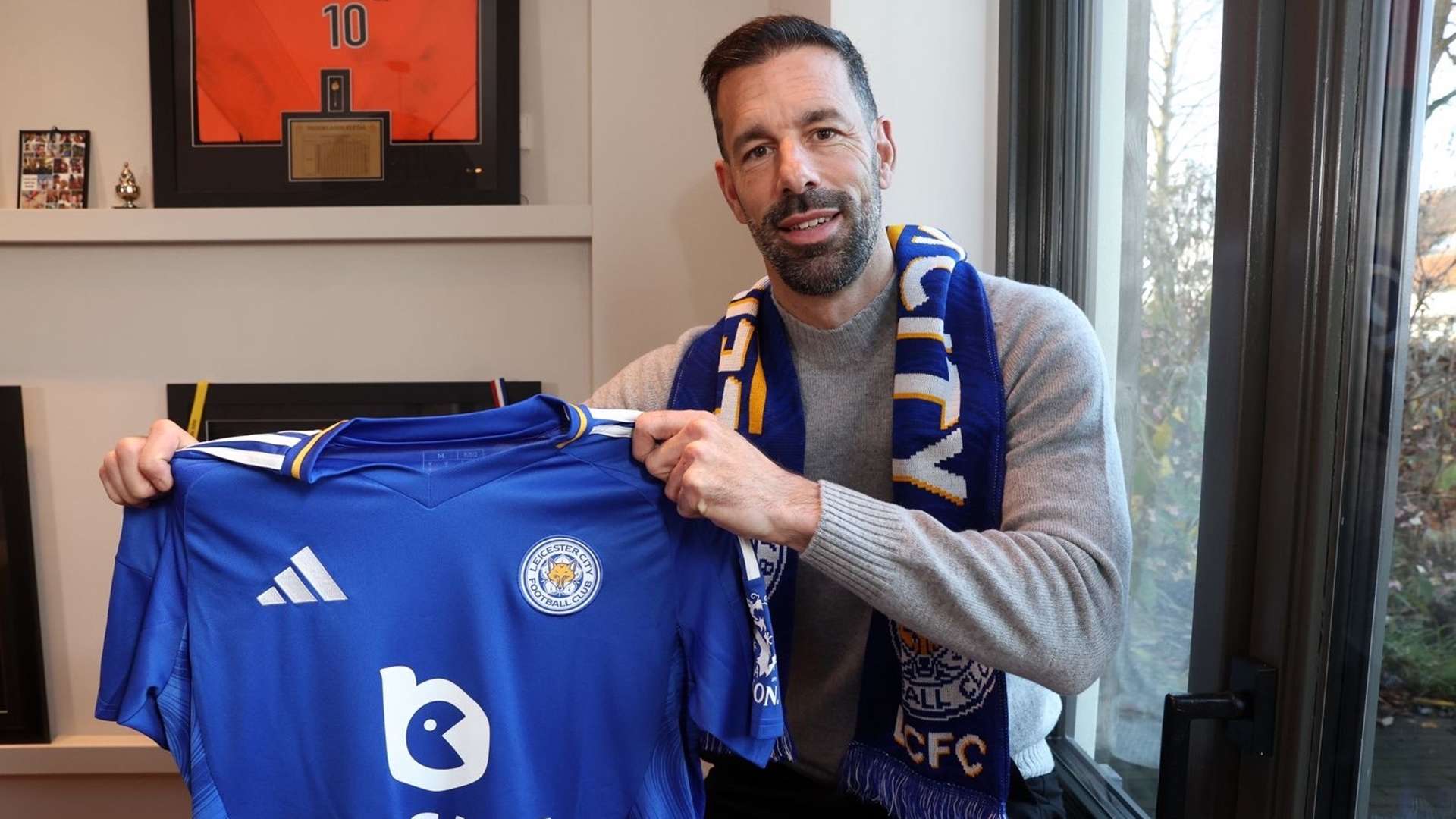 Van Nistelrooy called Maresca to copy Chelsea boss' style  