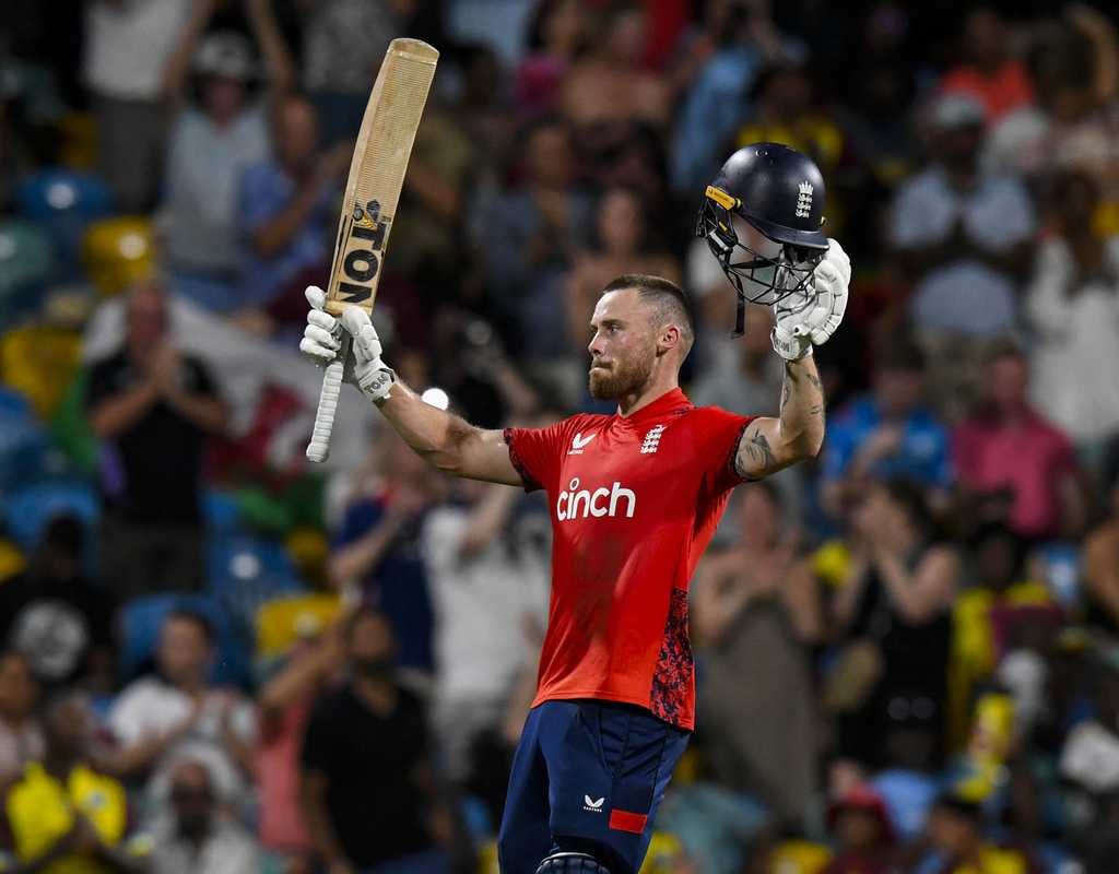 England go 1-0 up after Salt blitz  