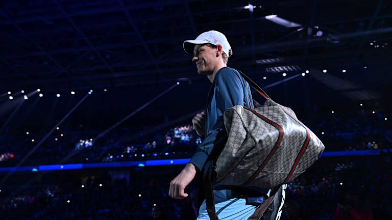 Iga Swiatek leads Poland to first BJK Cup semifinal with singles and doubles wins over Czech team  