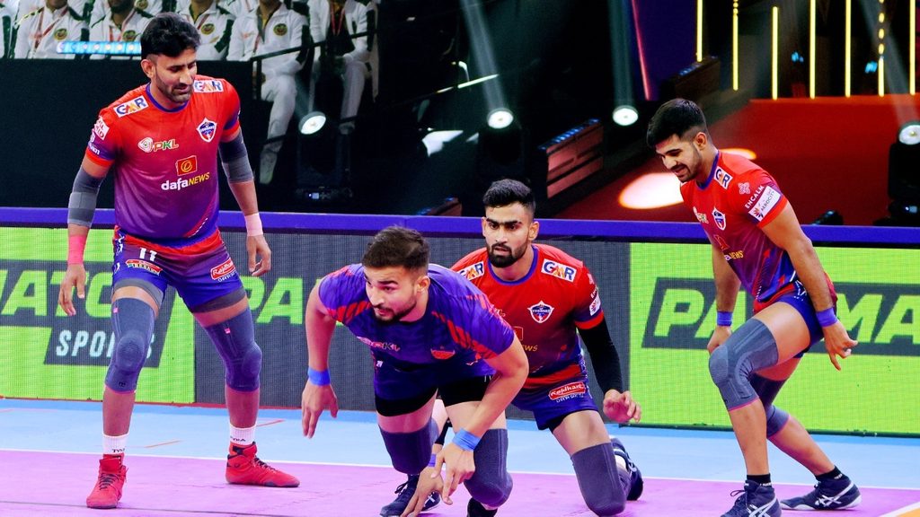 Dabang Delhi K. C. lock horns with UP Yoddhas in Match 93 of PKL Season 11  