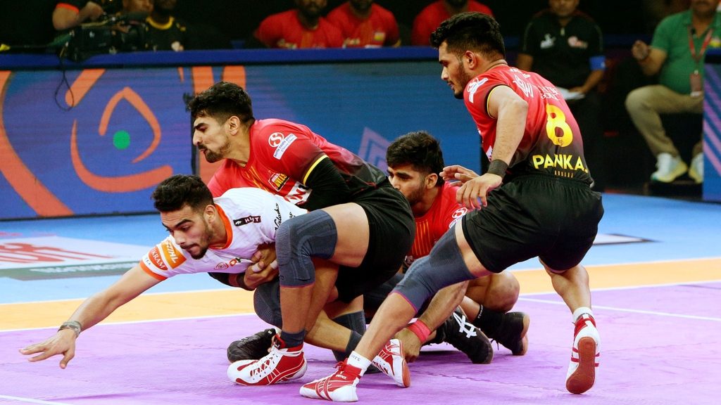 Puneri Paltan cross swords with Bengaluru Bulls in Match 110 of PKL Season 11  
