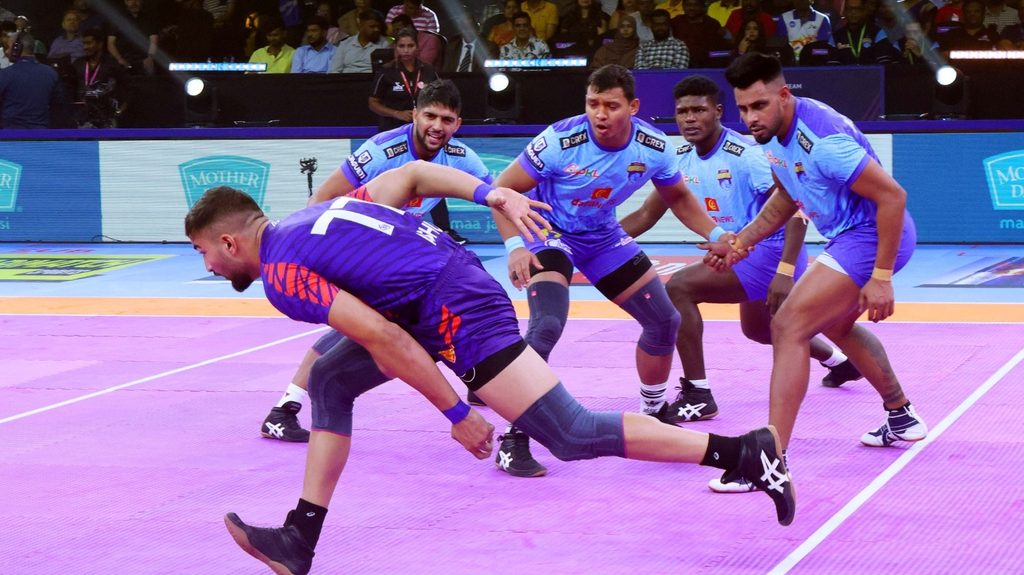 Dabang Delhi K.C. brace for Bengal Warriorz challenge in Match 115 of PKL season 11  
