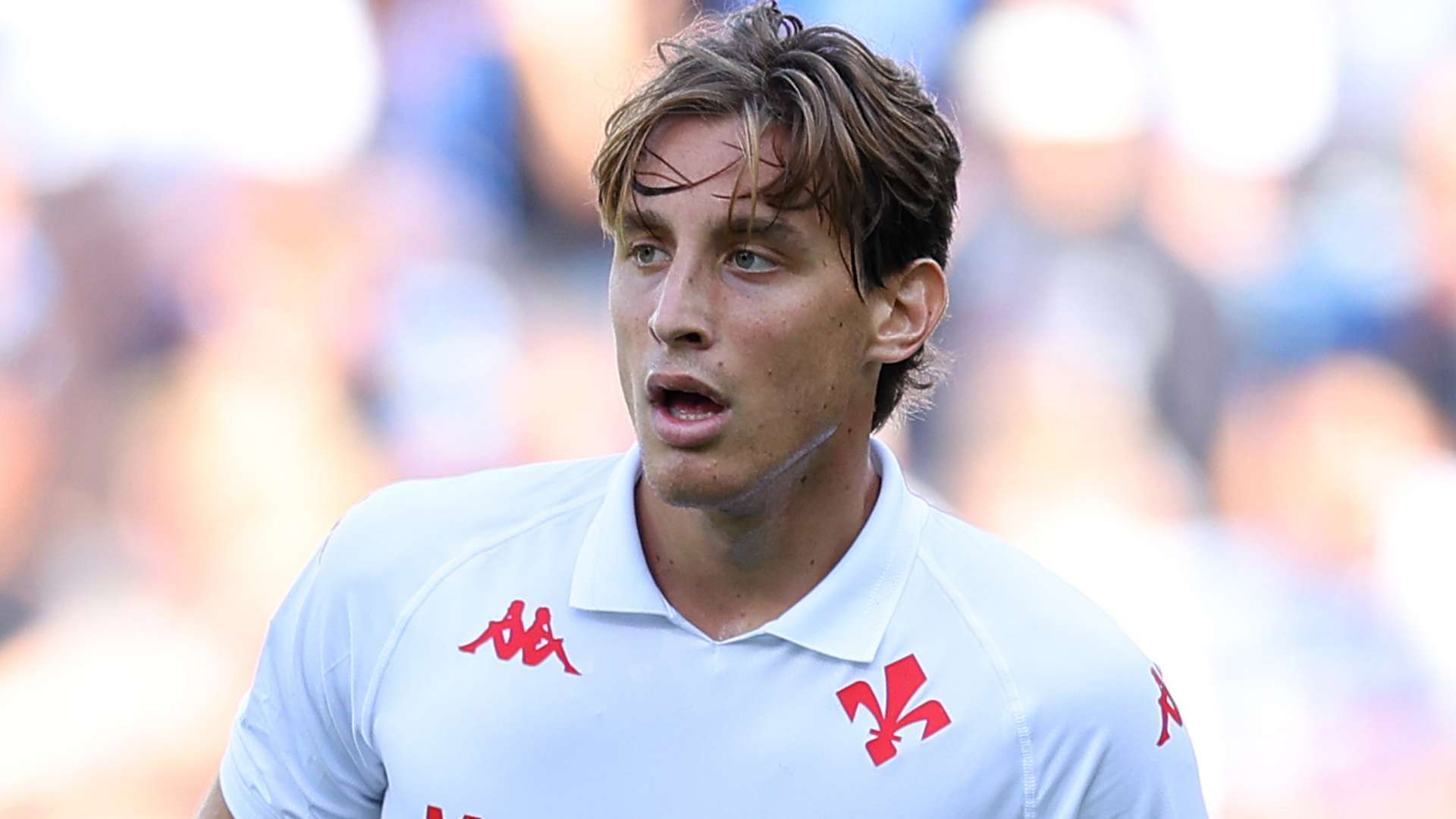Bove: Fiorentina star conscious and responsive in hospital  