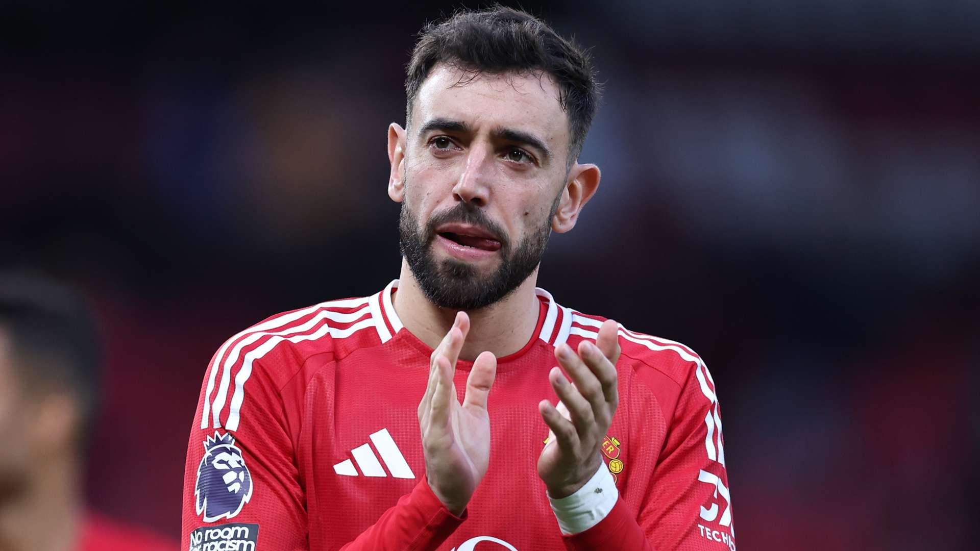 Man Utd sweat on Fernandes' fitness ahead of Arsenal clash  