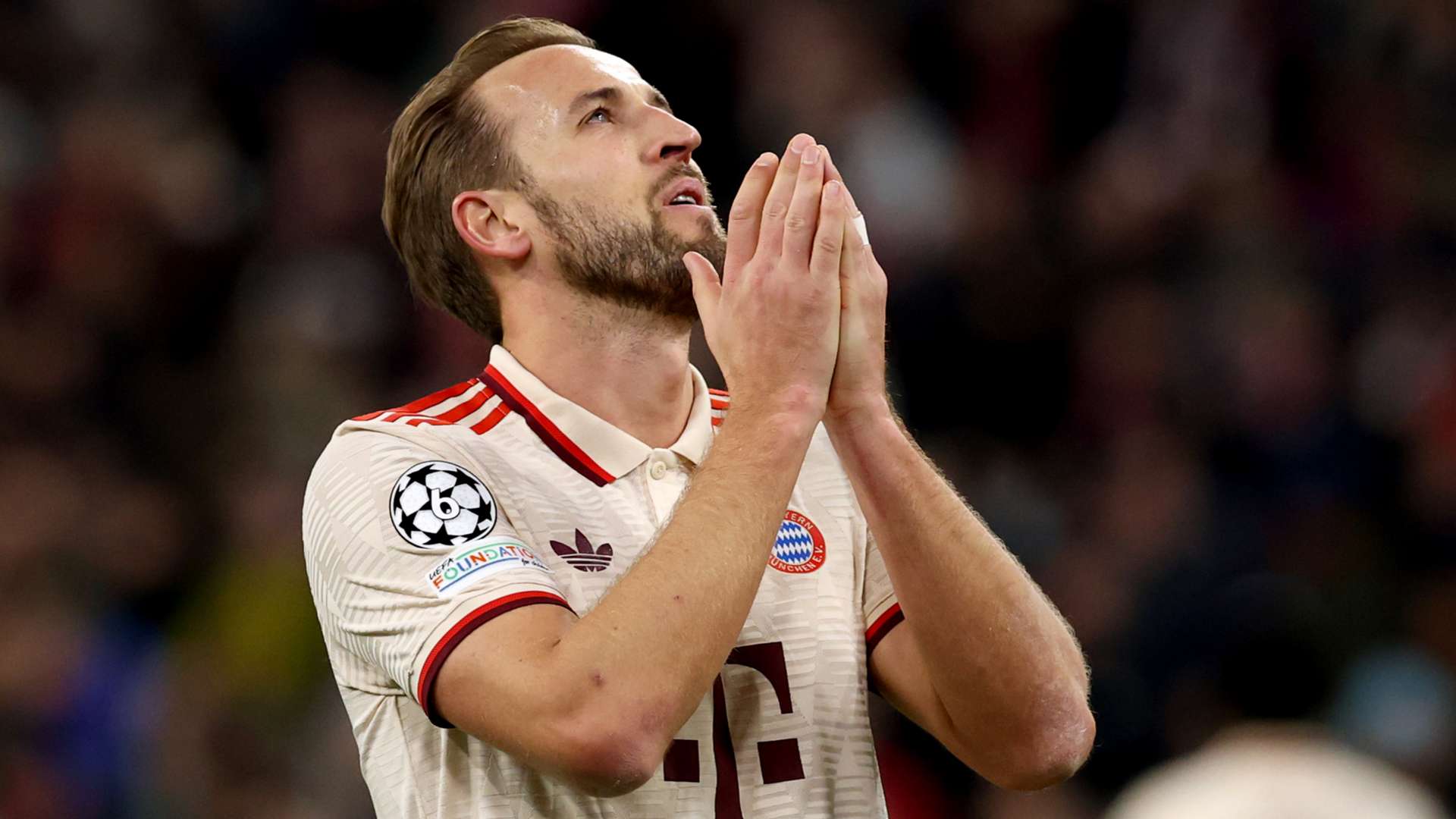 ‘Talks sh*t’ - Ex-PL striker defends Kane from criticism  