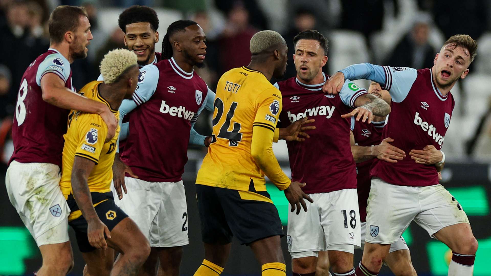 Bowen dragged to the ground by Lemina in FURIOUS scuffle  