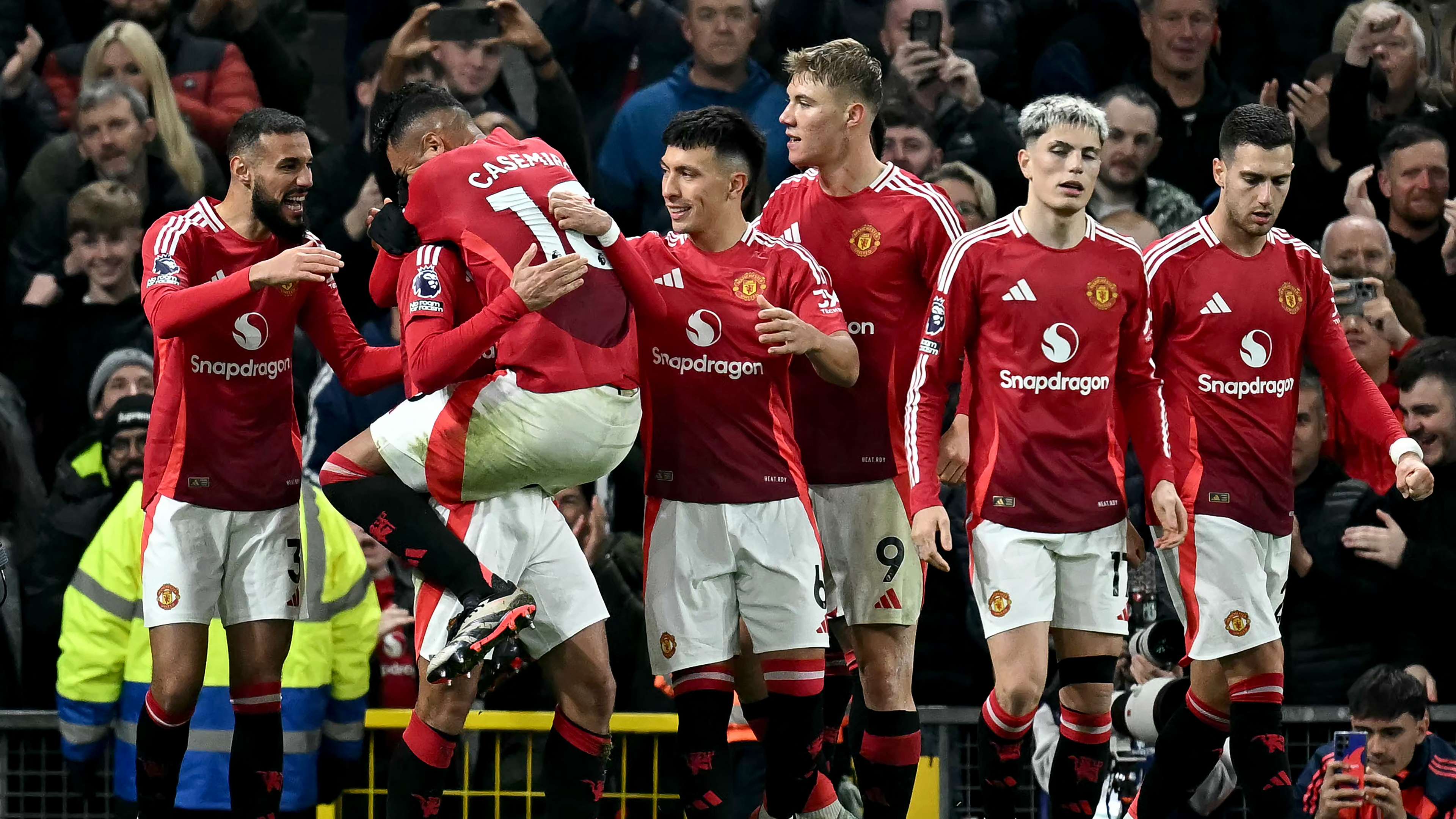 Who is the highest-paid player at Man Utd?  
