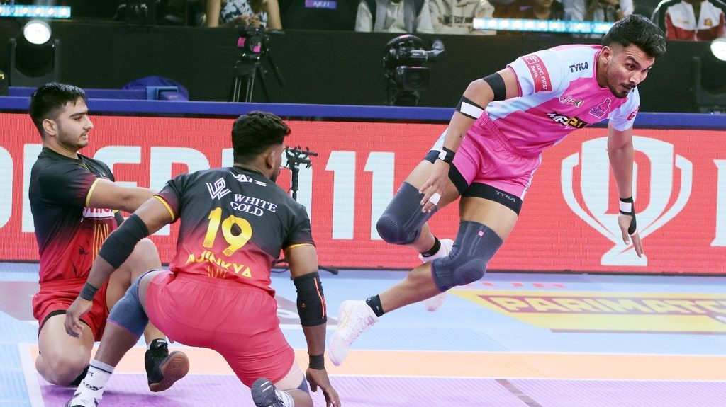 Arjun Deshwal’s 17-point masterclass keeps Jaipur Pink Panthers’ playoff hopes alive  