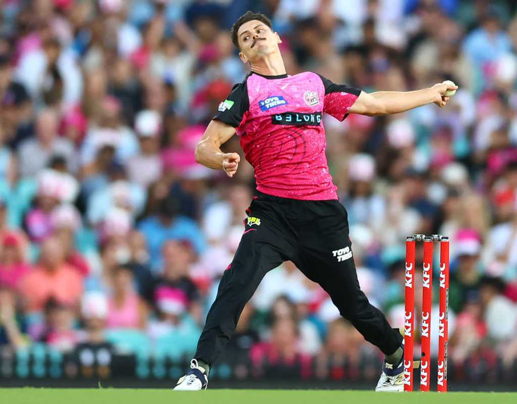 Philippe, Dwarshuis guide Sixers to fourth straight win  