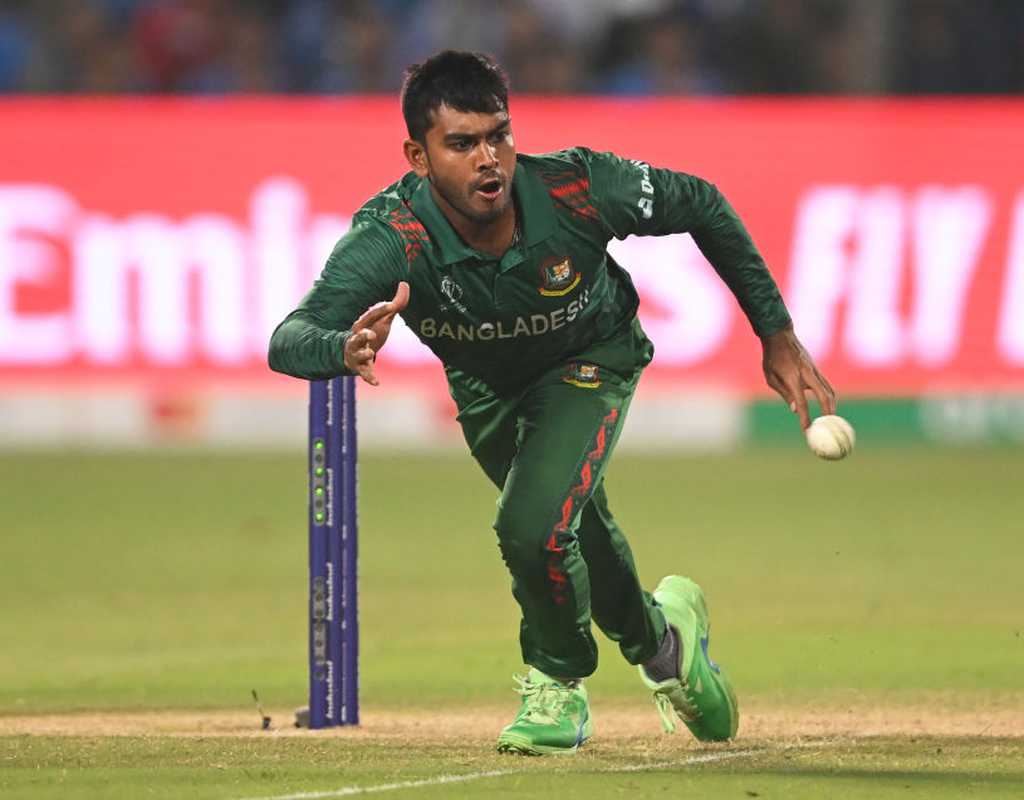 Didn't believe we would lose after scoring 321/5 - Mehidy Hasan  