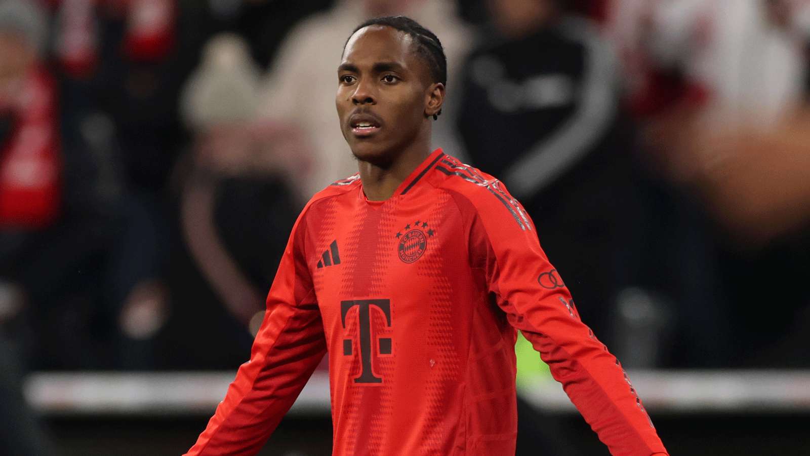 Real 'waiting' for Davies after receiving Bayern contract offer  