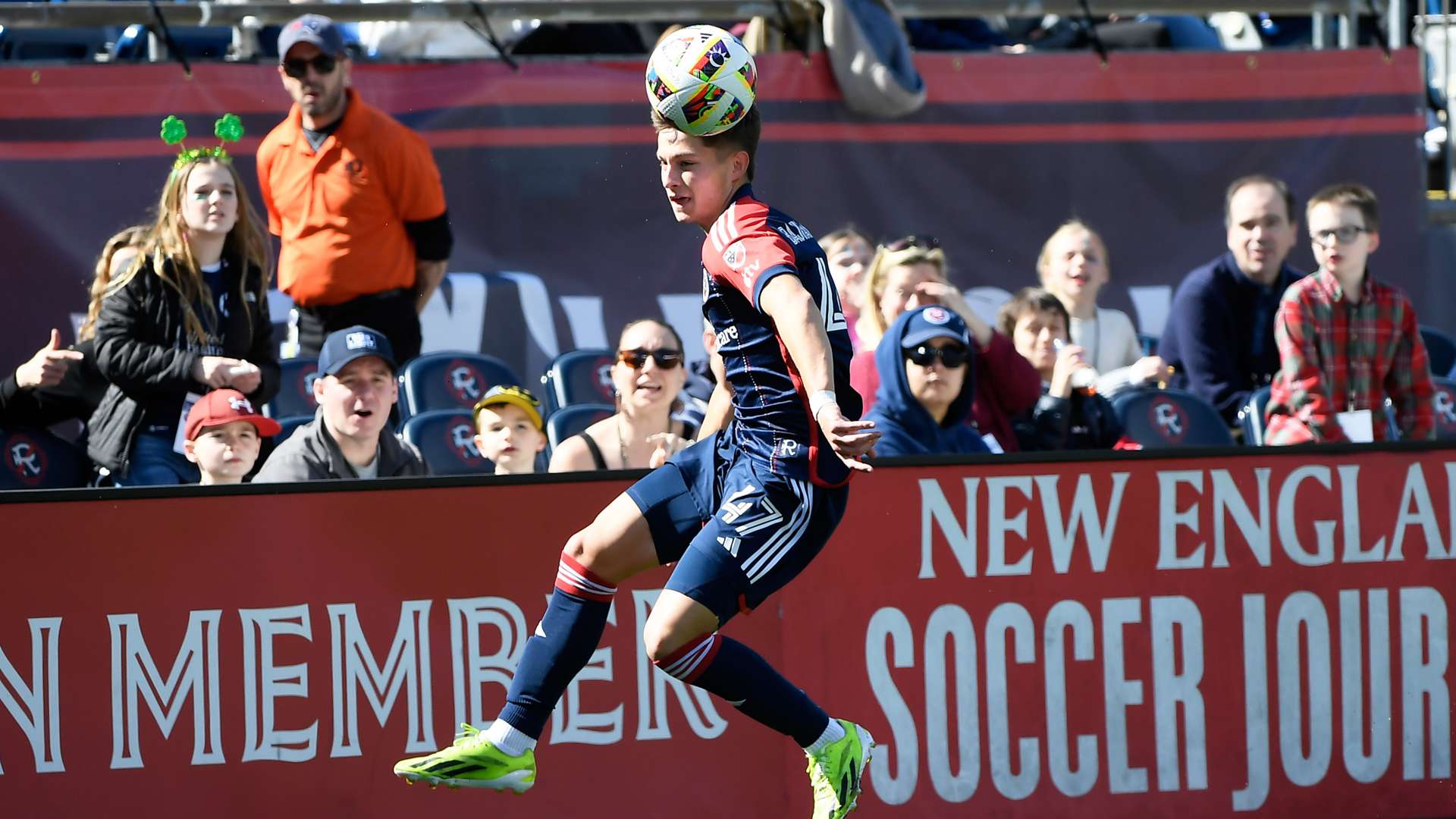 Revs' Bajraktarevic joins PSV in reported $6 million deal  