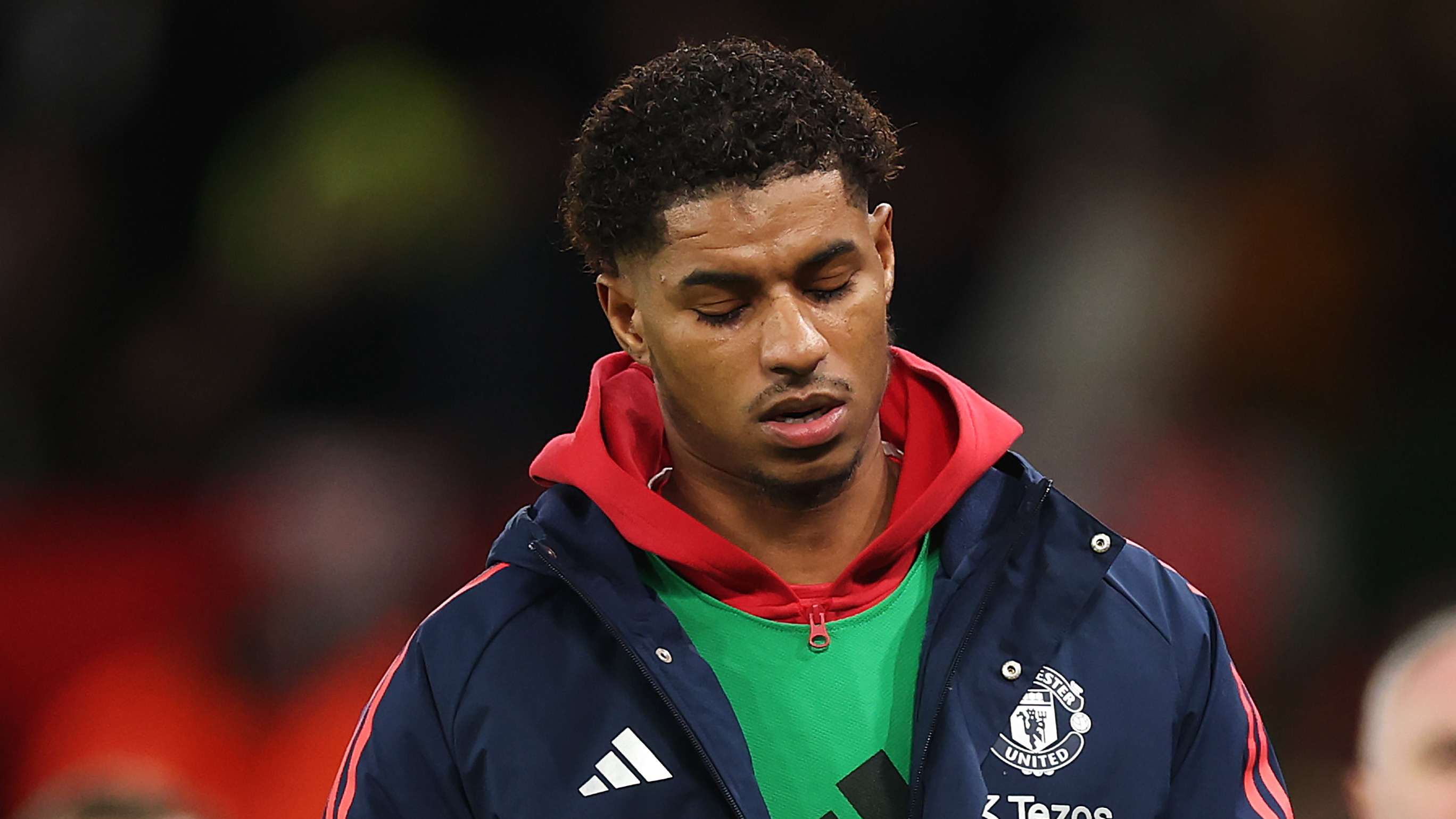 Man Utd star Rashford issues strong statement over tabloid photo  