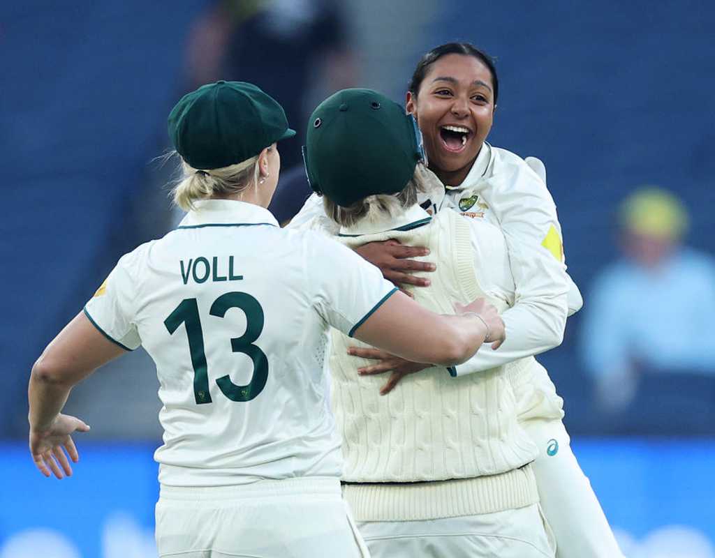 Alana King helps Australia bag opening day honours  