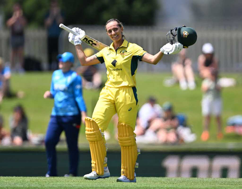 Gardner, King help Australia complete ODI series sweep  