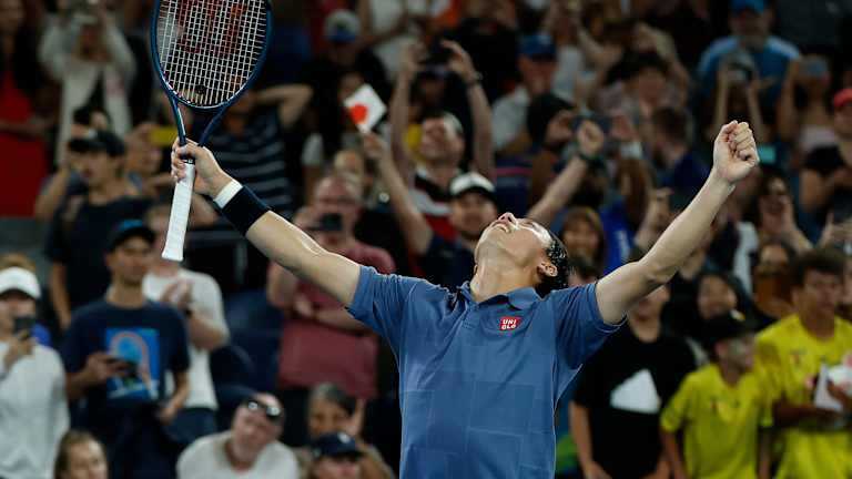 Donna Vekic shouts out Los Angeles after securing first 2025 win at Australian Open  