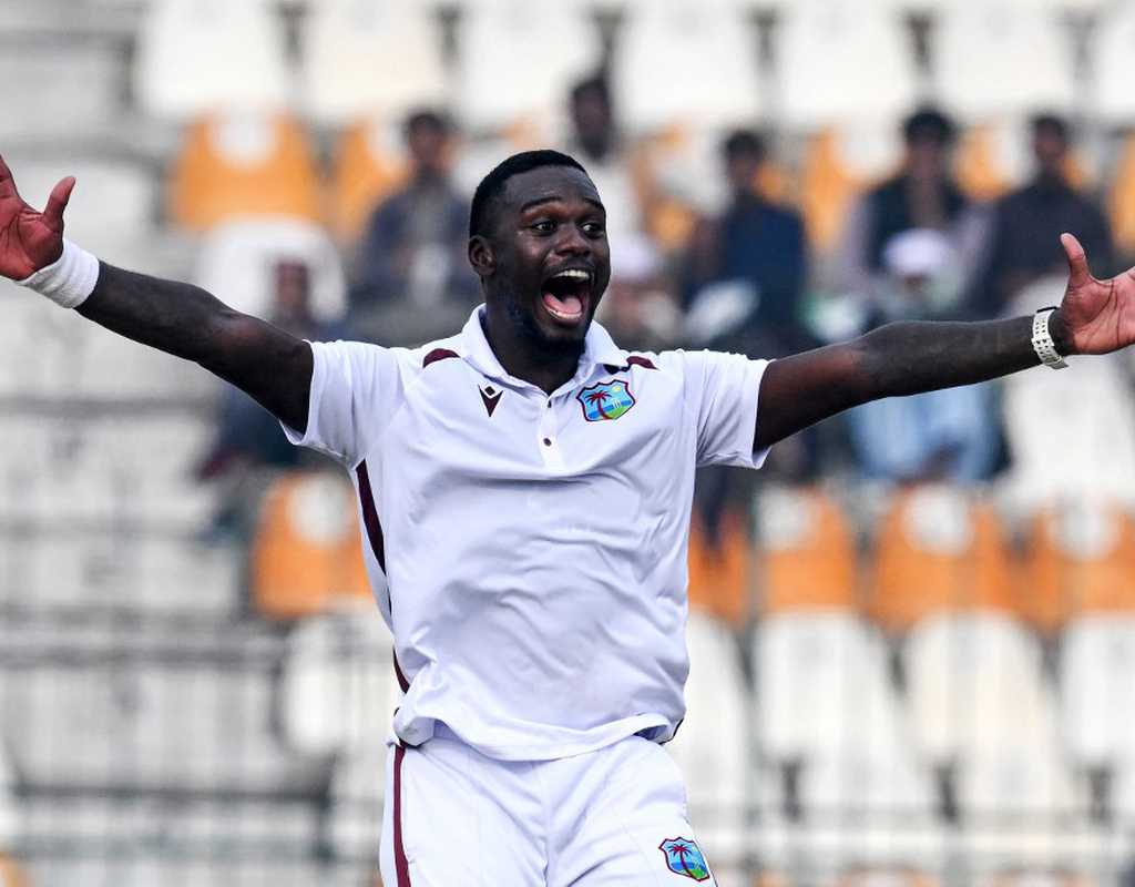 Seales's three-fer puts Pakistan on backfoot in fiery opening session  