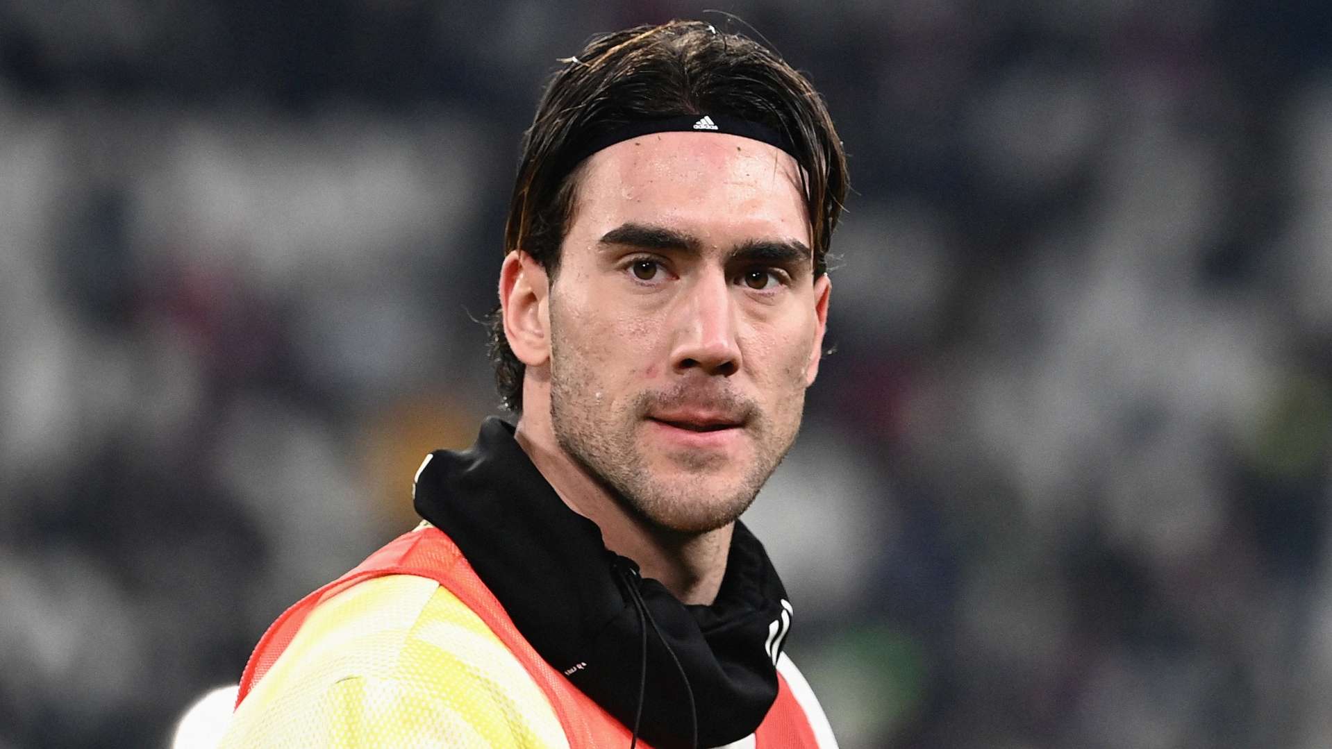 Arsenal to 'reshape' transfer plan amid Vlahovic availability  