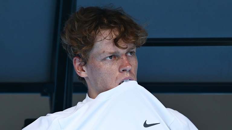 Iga Swiatek storms into milestone 10th Grand Slam quarterfinal of career at Australian Open  