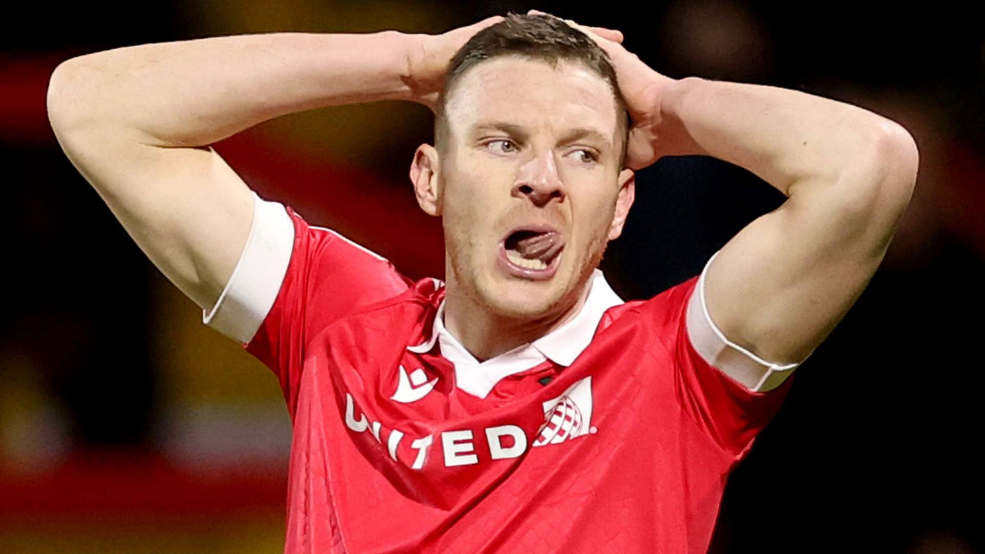 Mullin fit & snubbed?! Why Wrexham striker isn't playing  