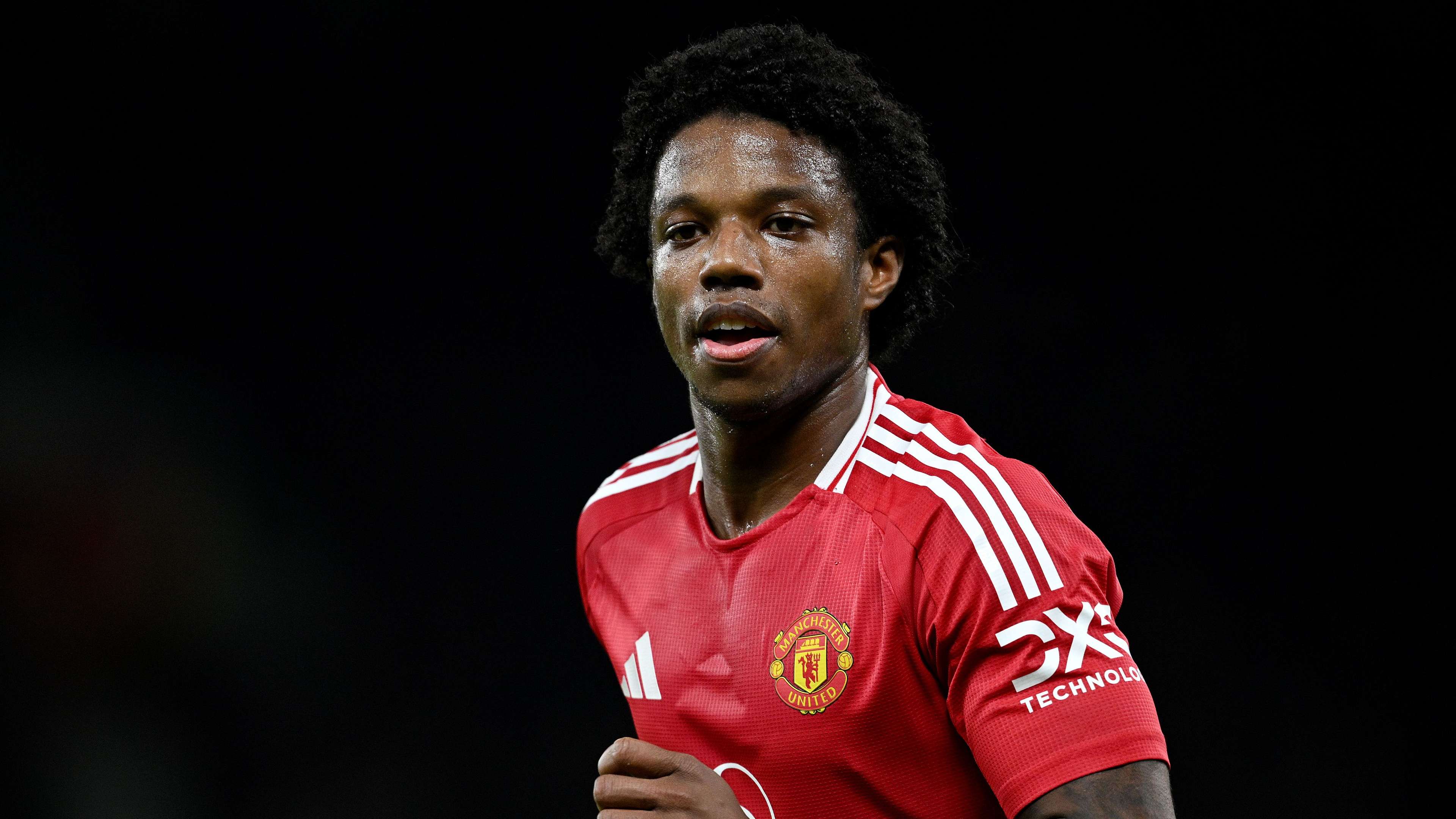 Malacia set to end Man Utd nightmare as Benfica push for loan  