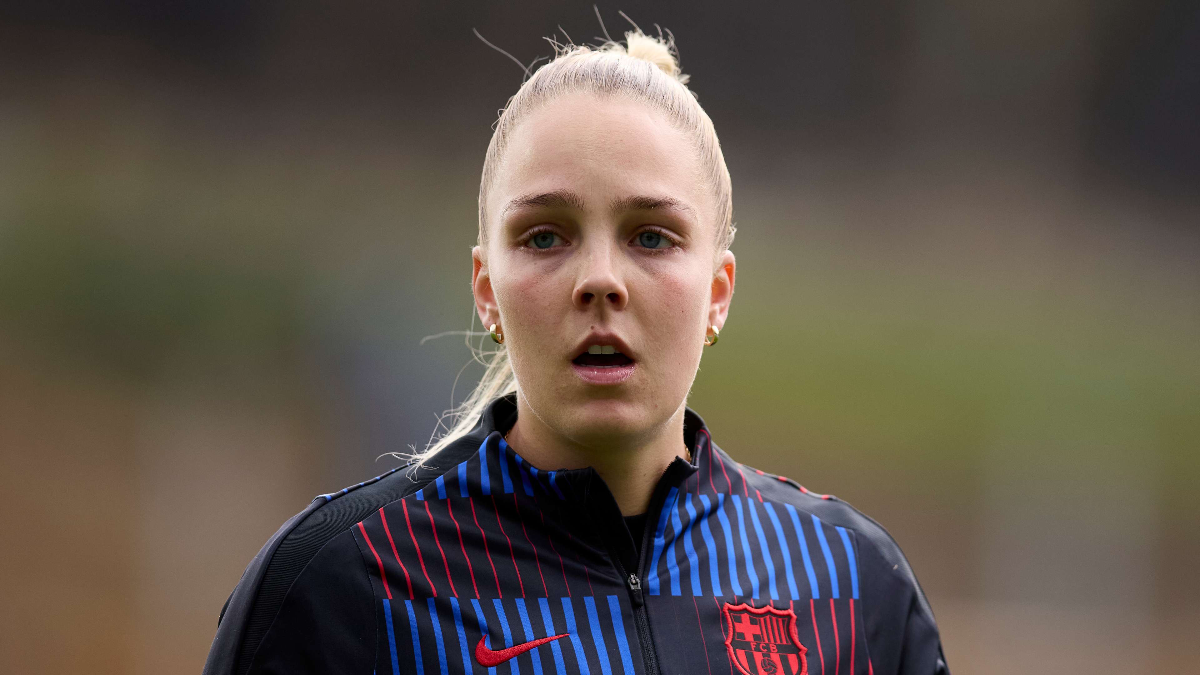 Roebuck suffers 'brain injury' after blow in Barca training  