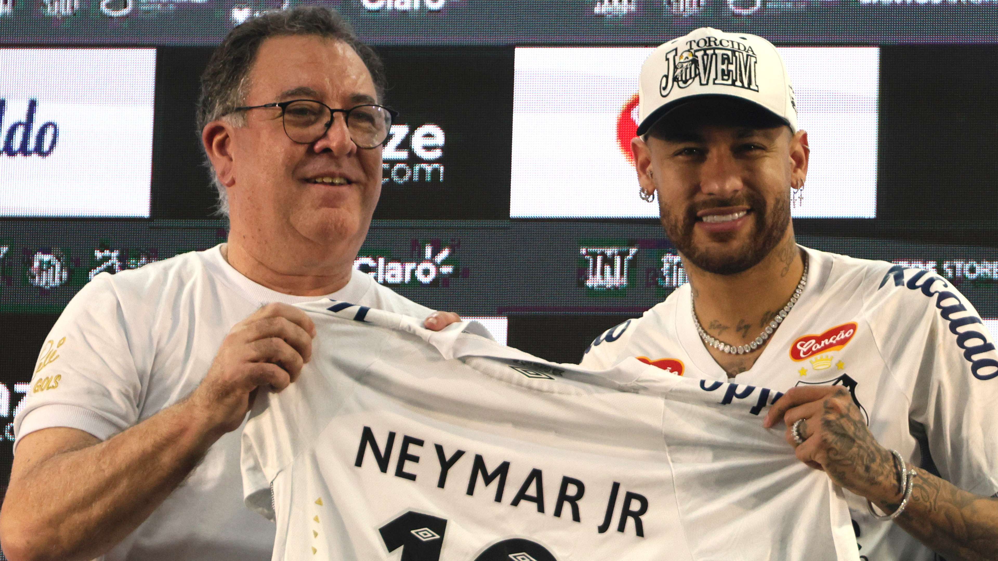 Santos president eager for Neymar to stay in Brazil until 2026  