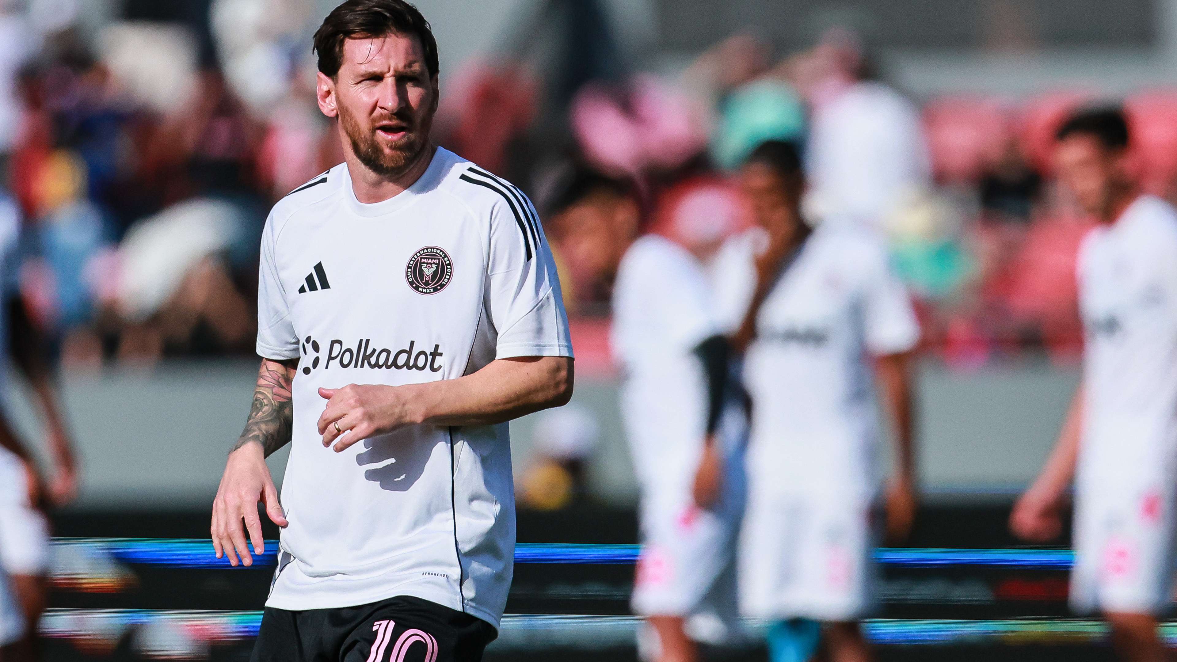 Lionel Messi makes football look easy yet again in pre-season friendly  