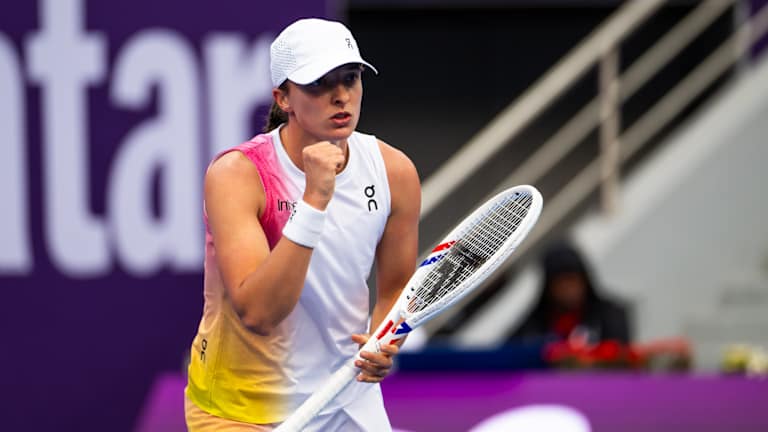 Iga Swiatek beats Elena Rybakina to reach Qatar Open semifinals  
