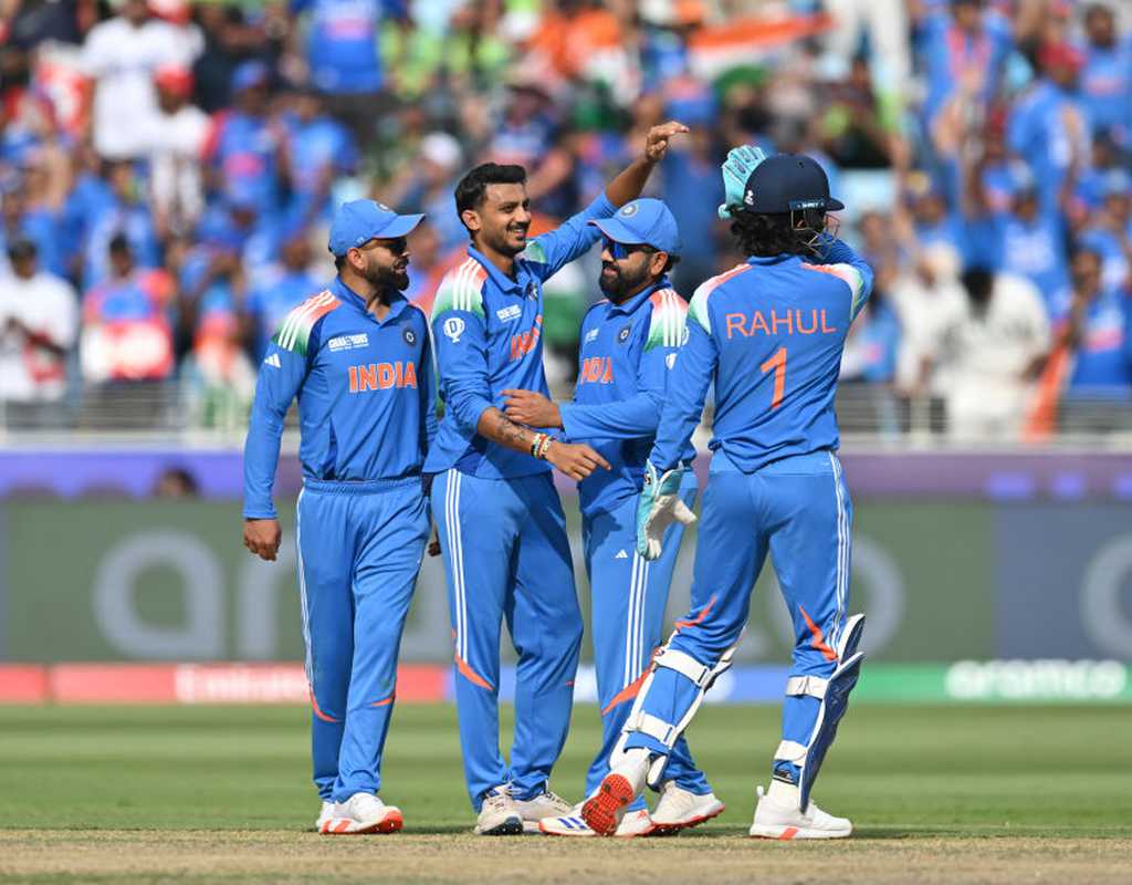 Hardik, Kuldeep efforts keep Pakistan down to 241  