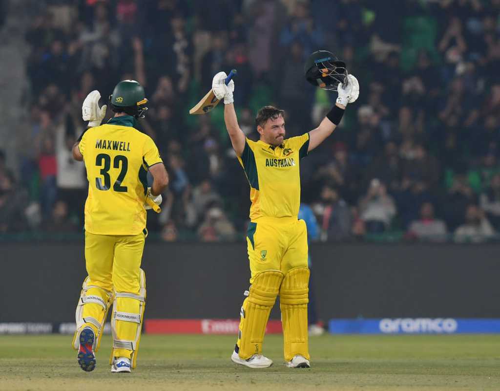 Inglis, Carey combine to nullify Duckett's historic ton  