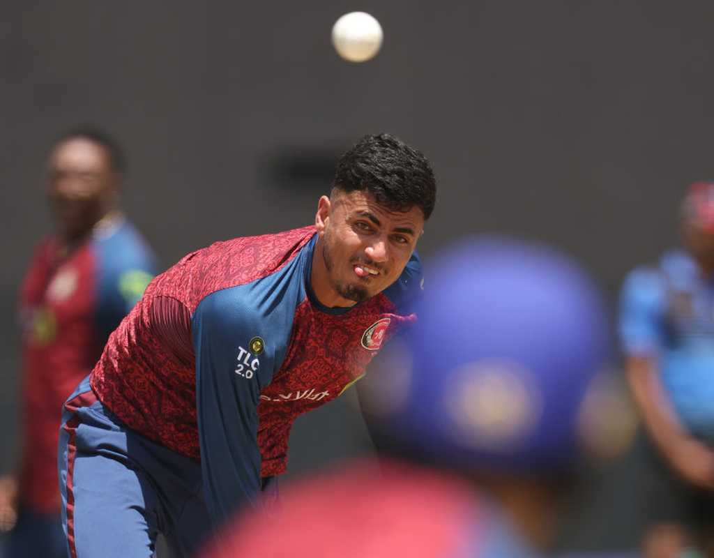 Mujeeb to replace Ghazanfar for MI  