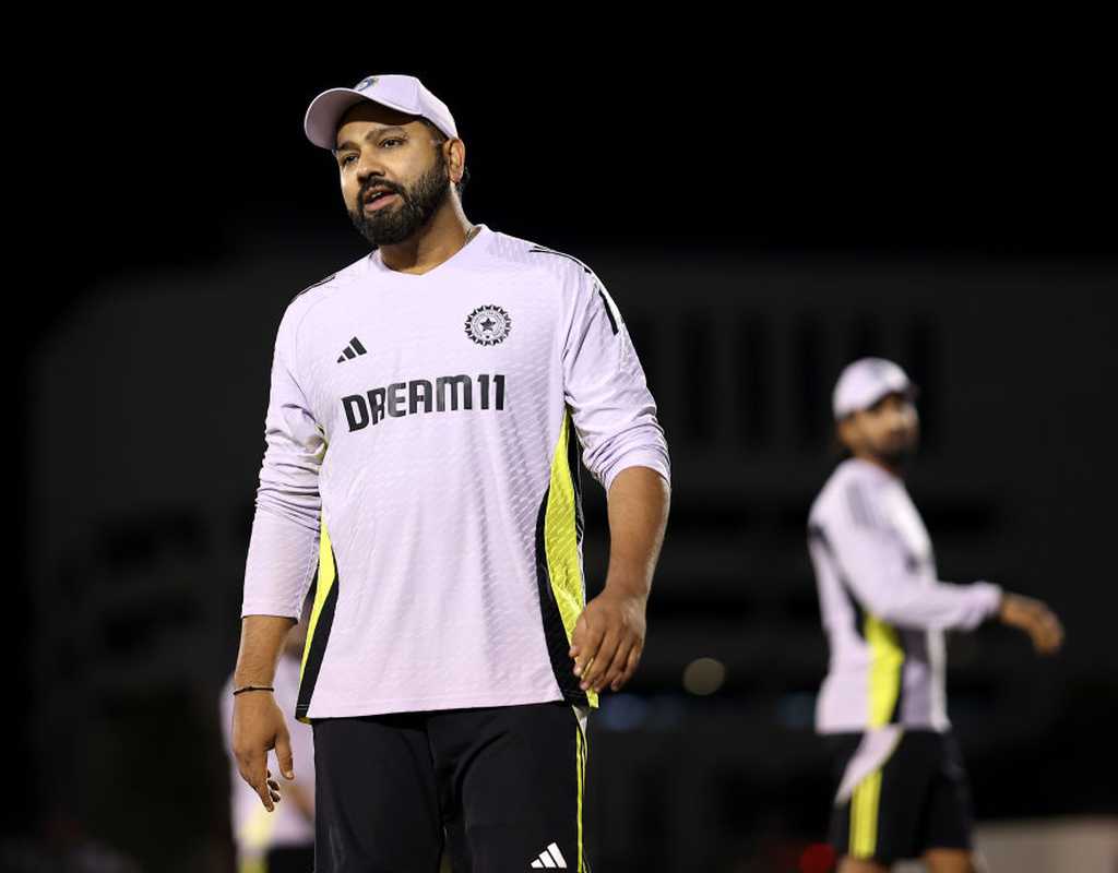 Hamstrung Rohit cautious in nets; Gill stays indoors  