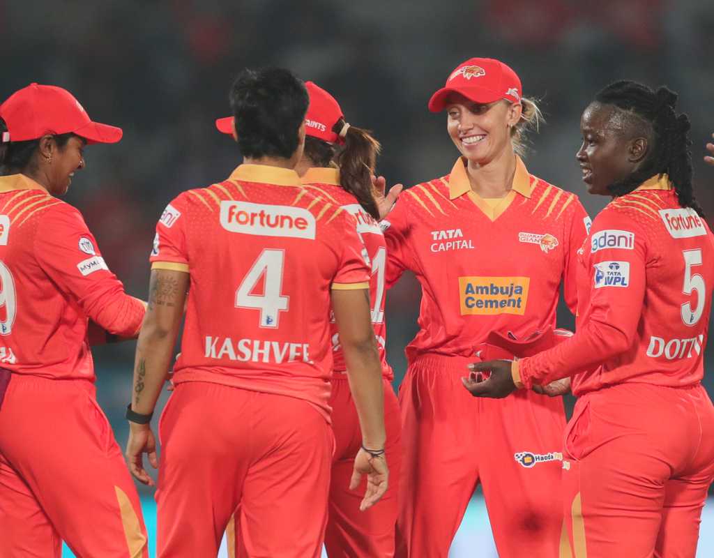 Klinger takes solace from batting performance despite Giants' loss  