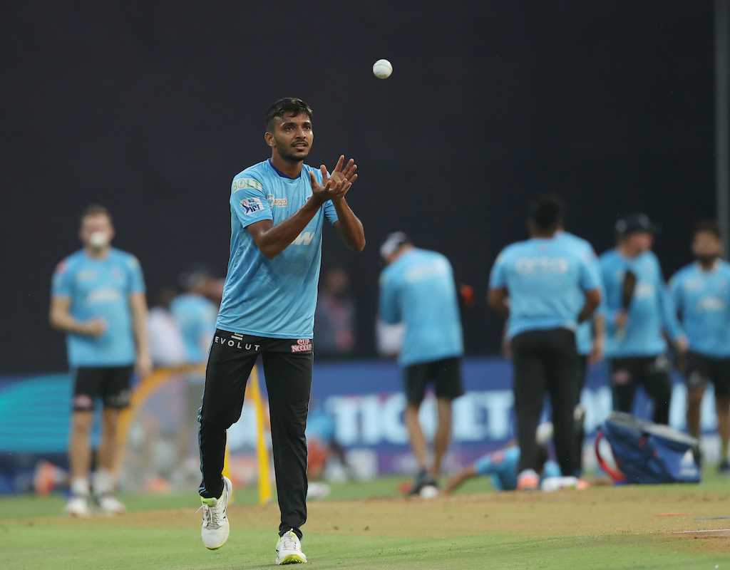 KKR sign Chetan Sakariya as replacement for Umran Malik  