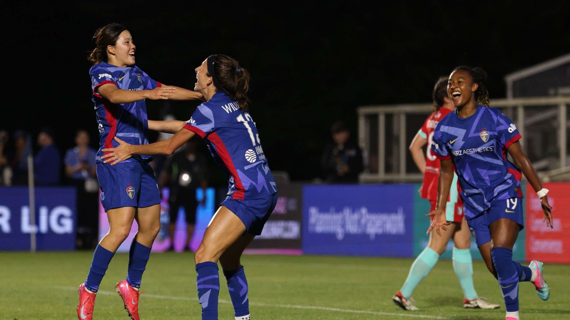 NWSL standings take a turn after chaotic weekend of play  