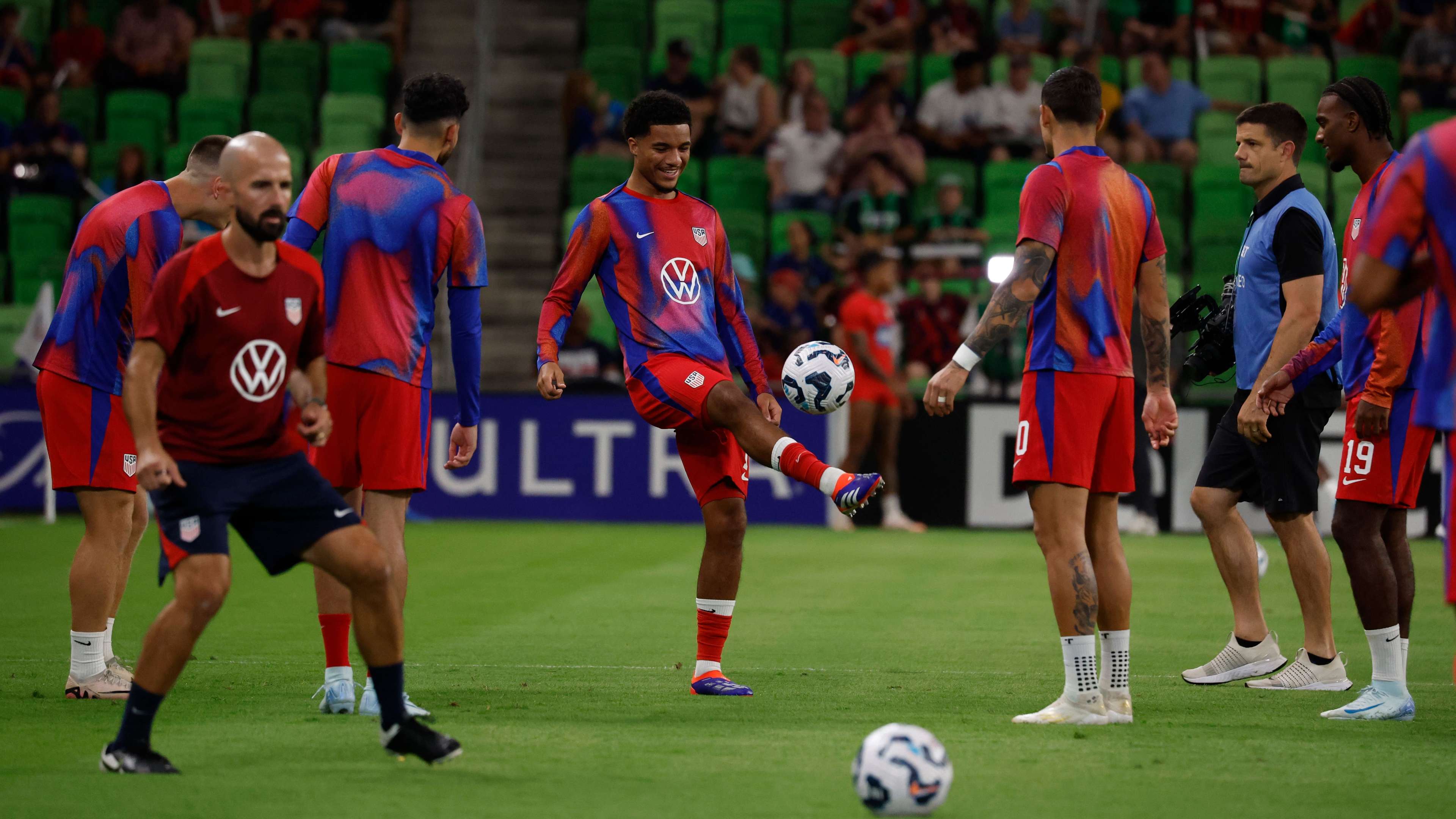 Gomez warns USMNT that they risk squandering their potential  