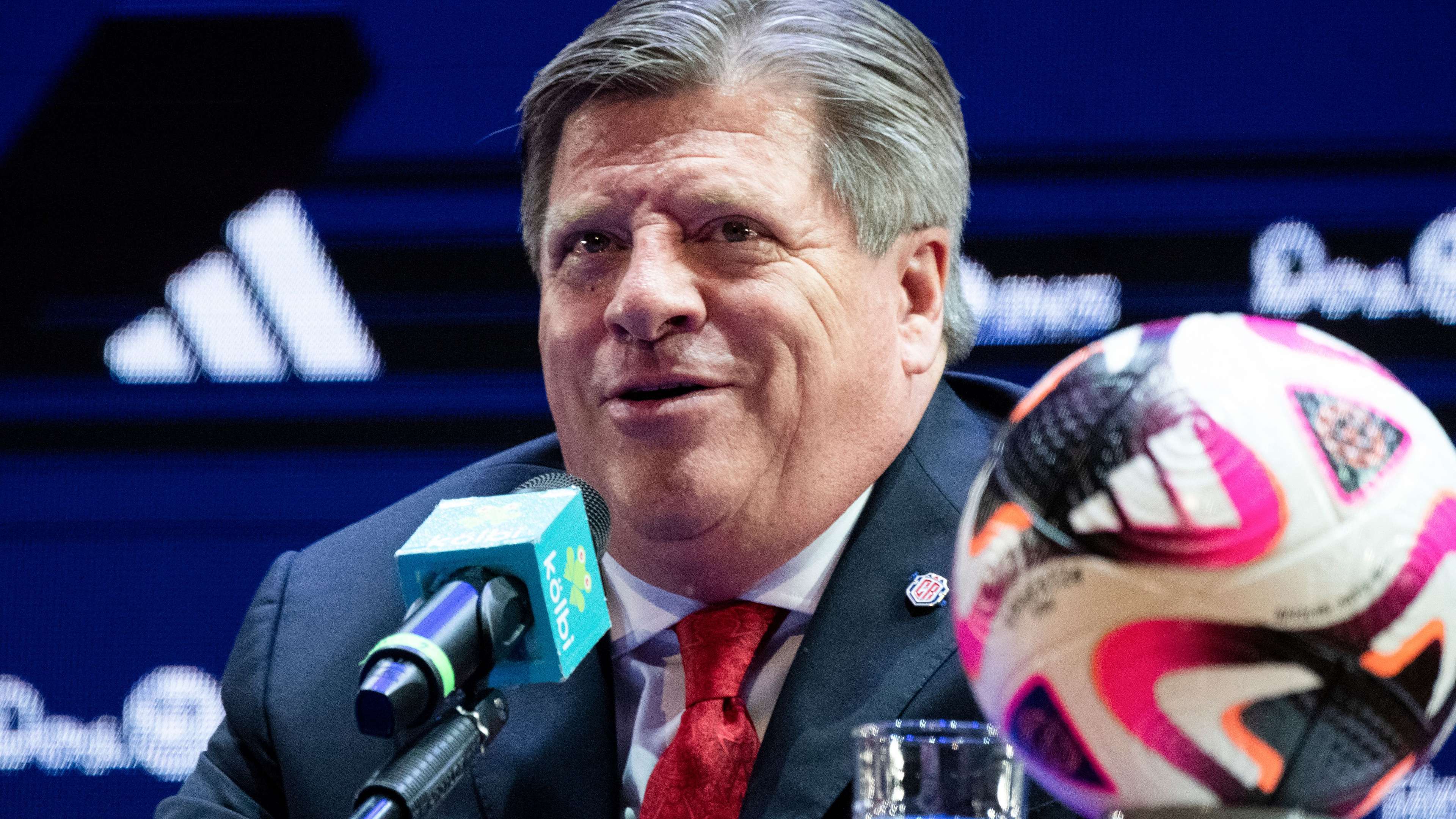 'I’m always ready' - Costa Rica's Herrera would coach Mexico again  