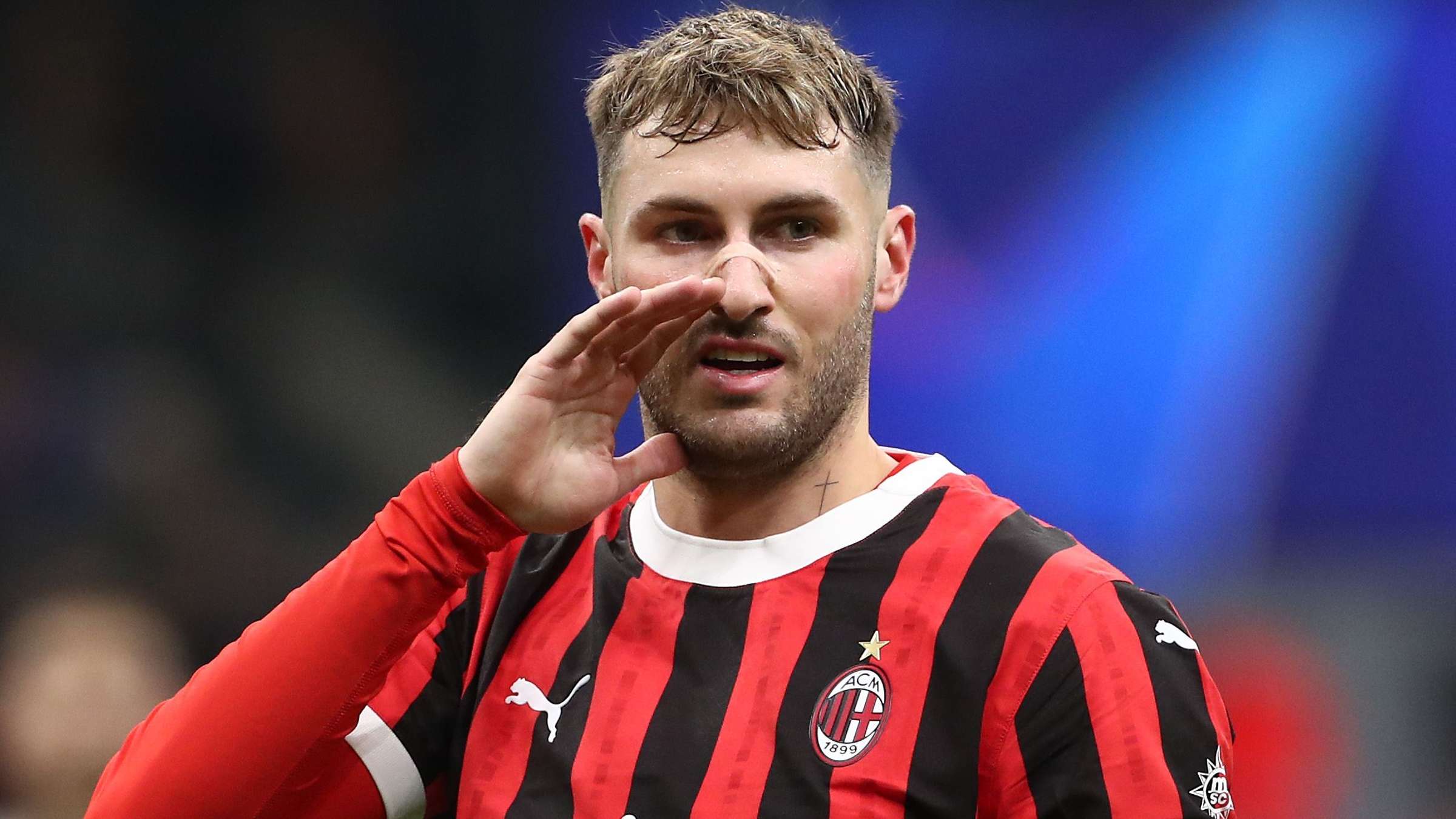 Giménez ends goal drought, receives support from Capello  