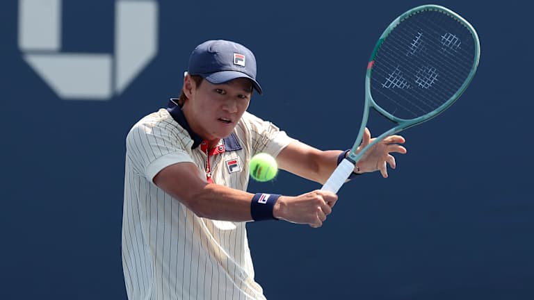 Carlos Alcaraz overcomes worn-out Lorenzo Musetti for first title in Monte Carlo  