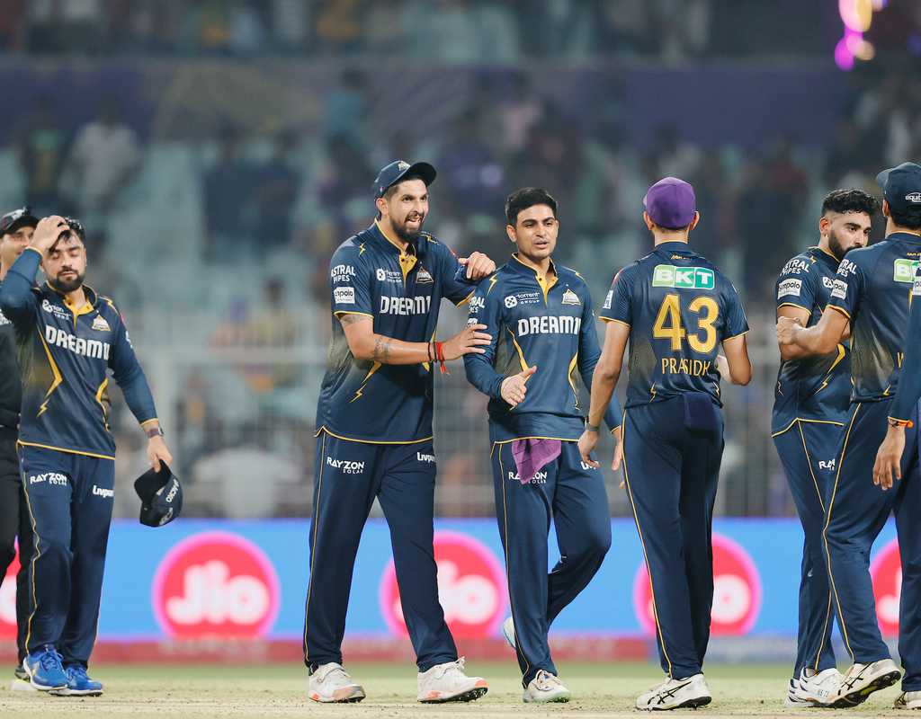 In the midst of a rough ride Royals run into upbeat Titans  