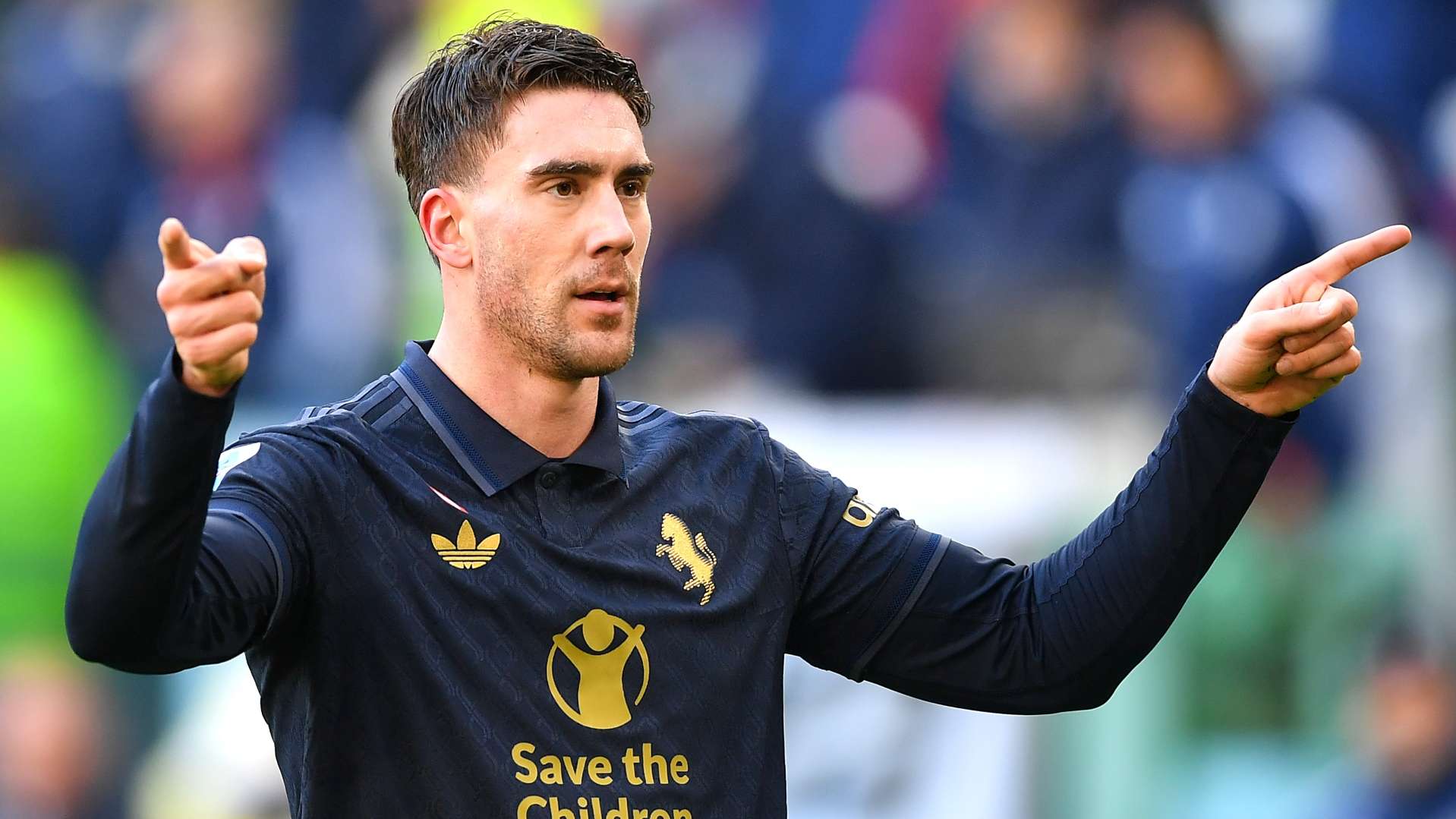 Newcastle eye Vlahovic deal amid Isak exit speculation  