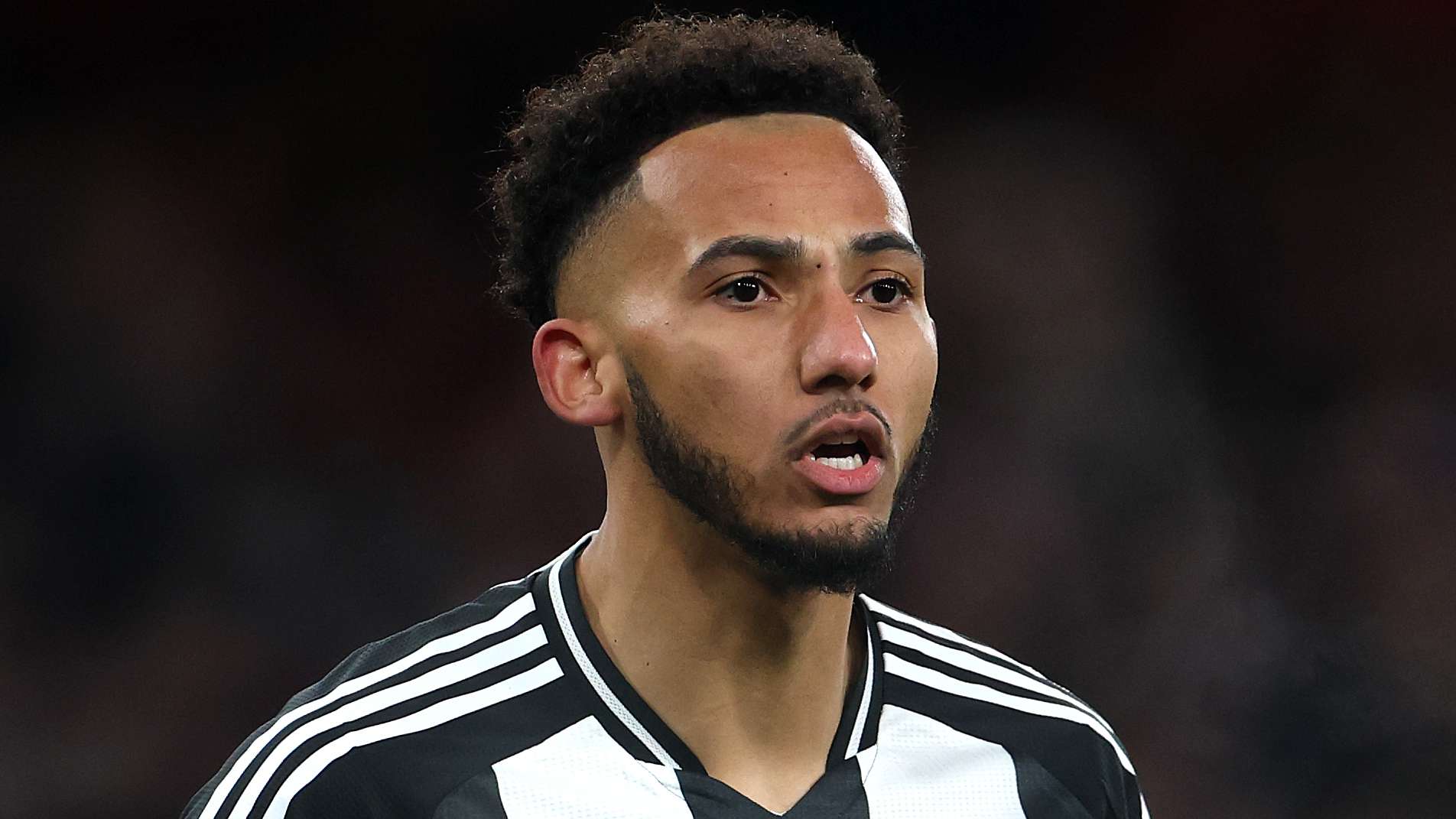 Juventus confirm signing of Kelly after short-lived Newcastle stint  